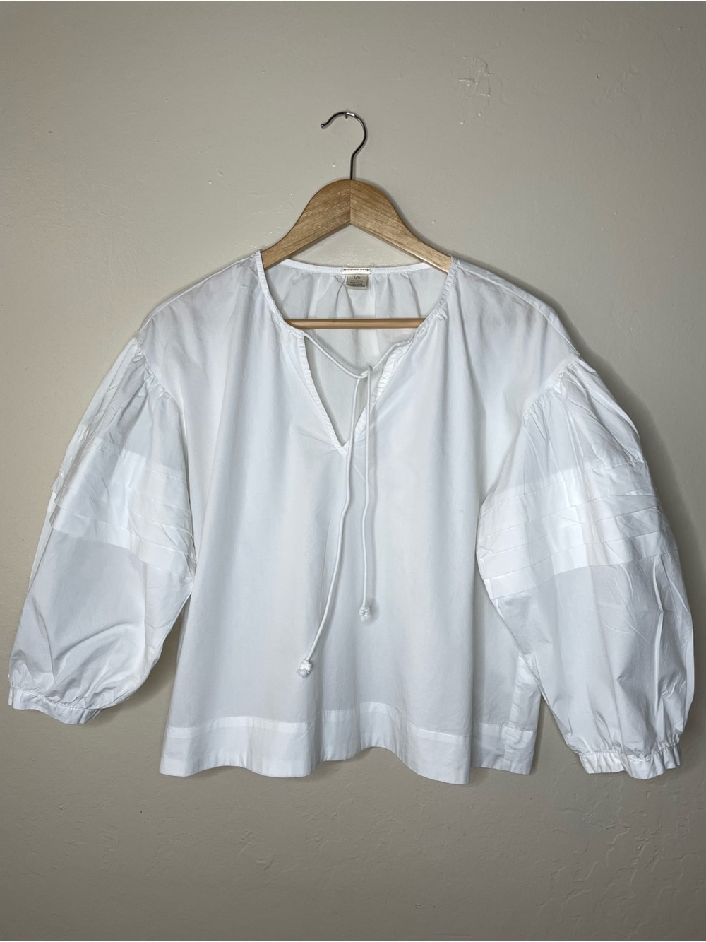 Magaschoni White Cotton Peasant Top with Pintuck Balloon Sleeves